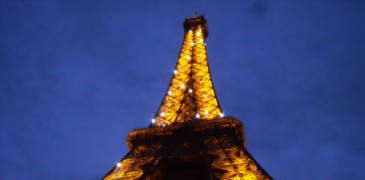 Dans les coulisses de la tour Eiffel:Billet-Coupe-File !